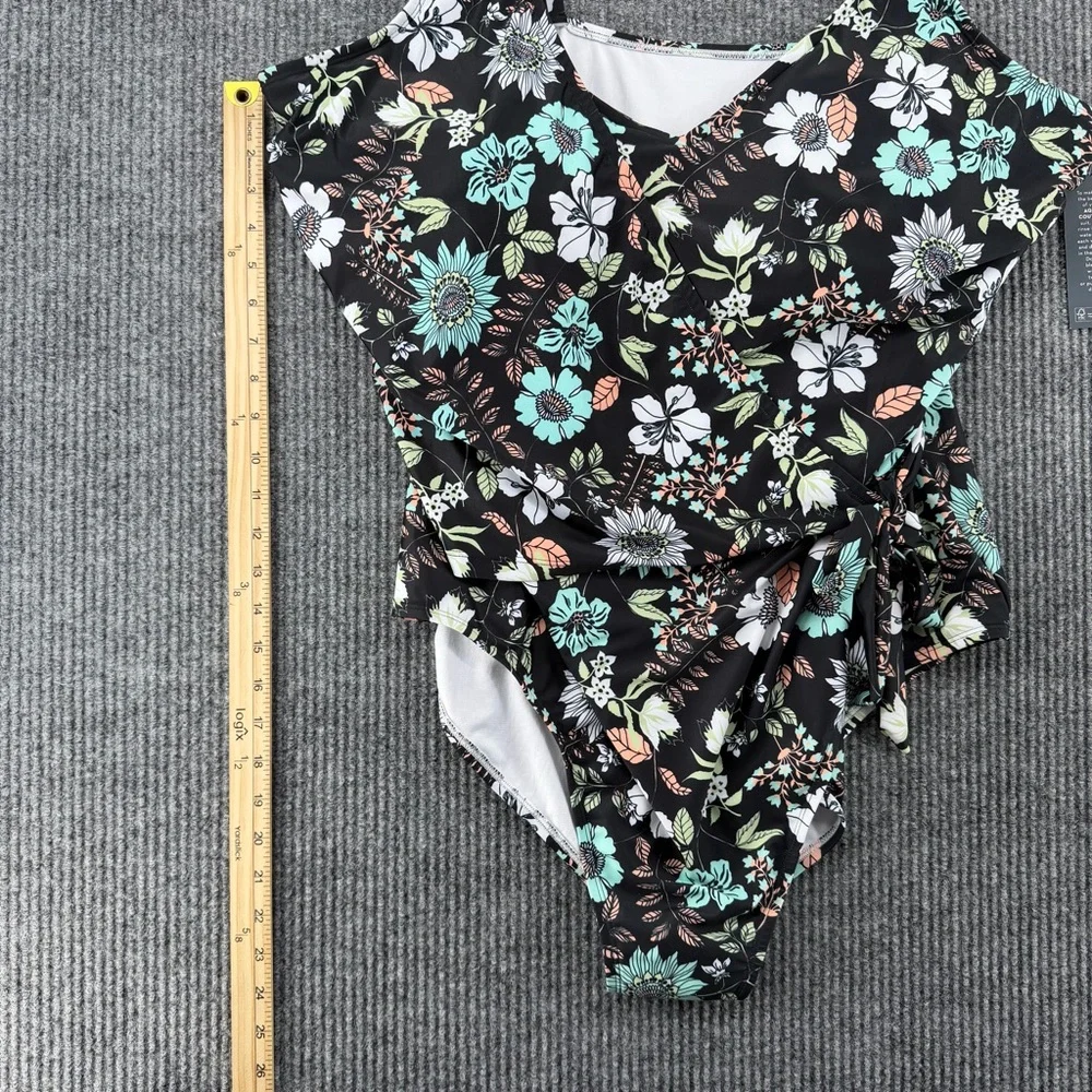 NWT Plus Size Floral Wrap‎ One Piece Swimsuit Ruffle Tummy Control 3X
